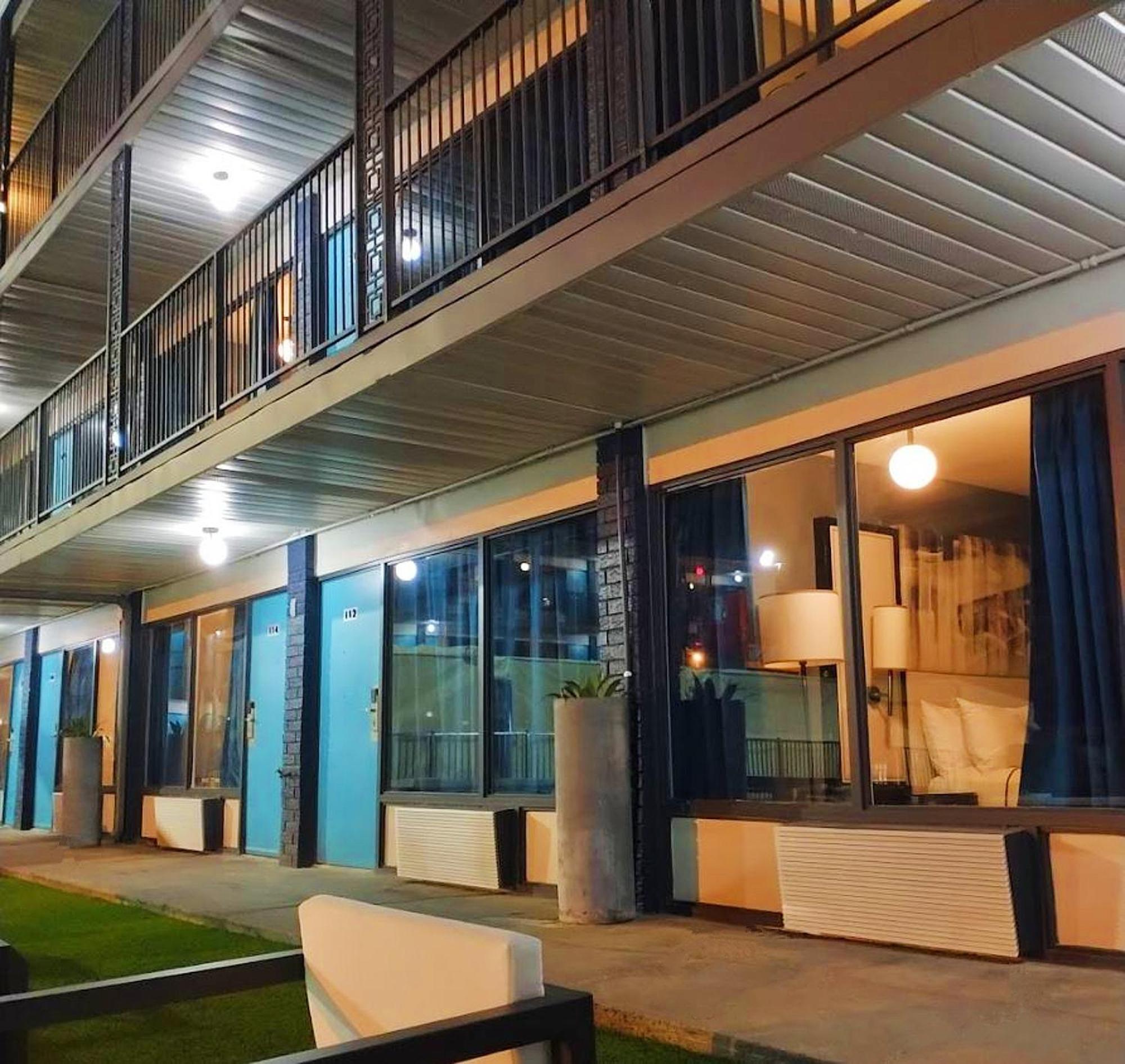 Bposhtels Houston Hostel ภายนอก รูปภาพ