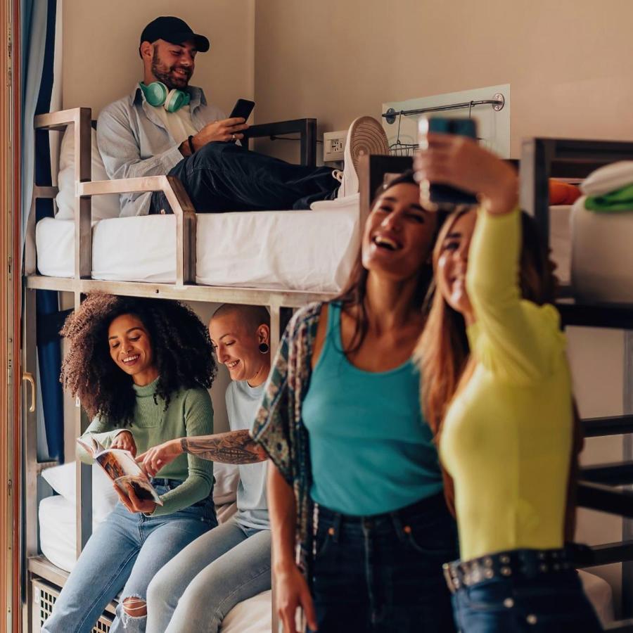 Bposhtels Houston Hostel ภายนอก รูปภาพ