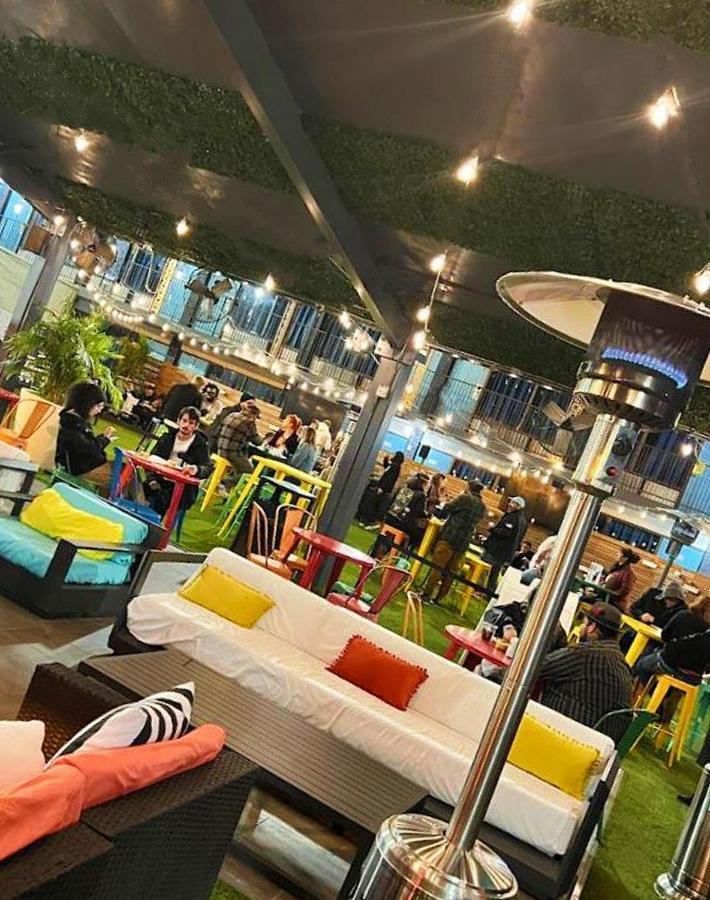 Bposhtels Houston Hostel ภายนอก รูปภาพ