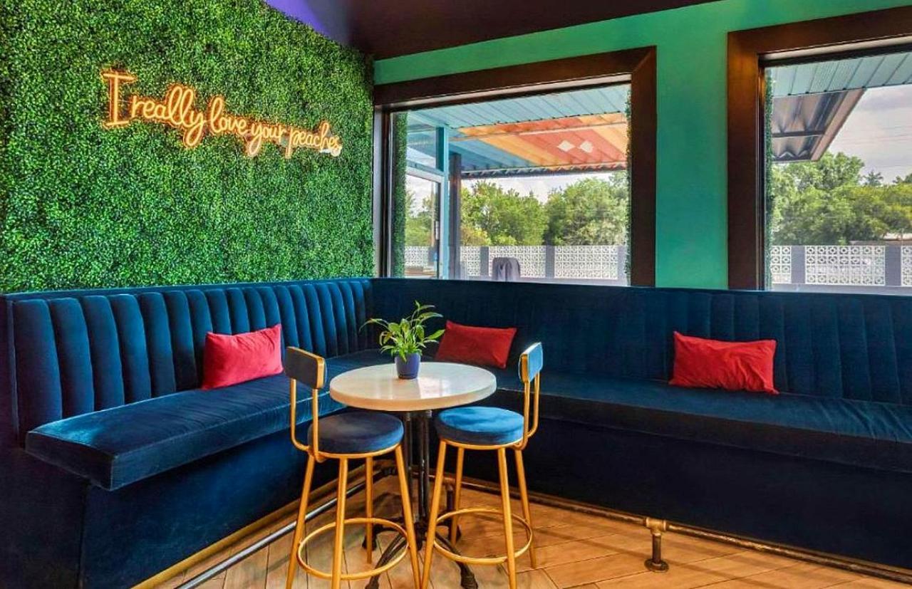 Bposhtels Houston Hostel ภายนอก รูปภาพ