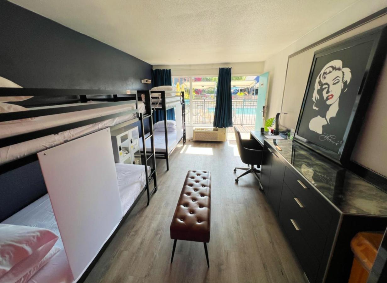 Bposhtels Houston Hostel ภายนอก รูปภาพ